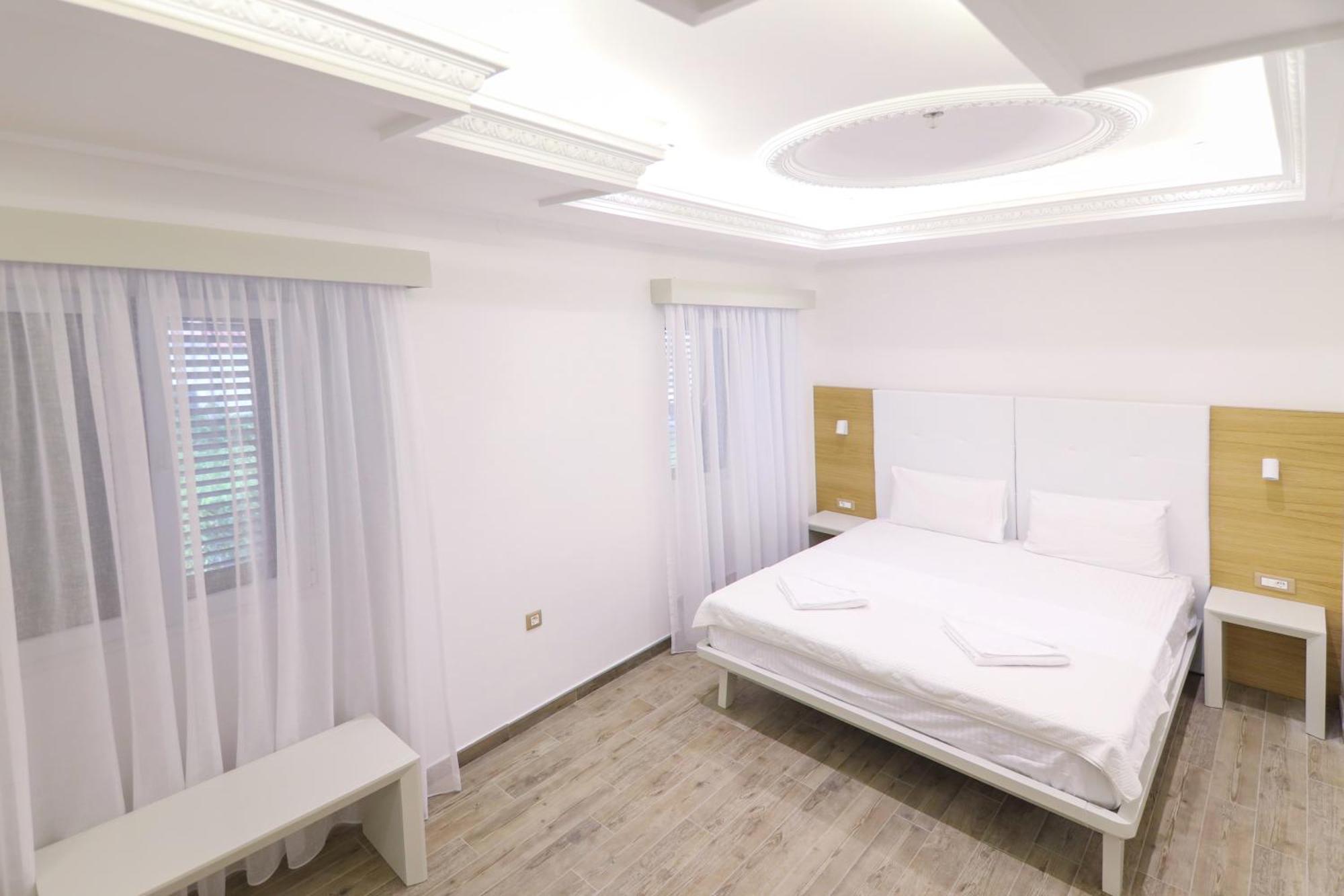 Hotel Rr Herceg Novi Zewnętrze zdjęcie